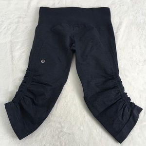Lululemon Ruched Leg Capri Leggings Size 6